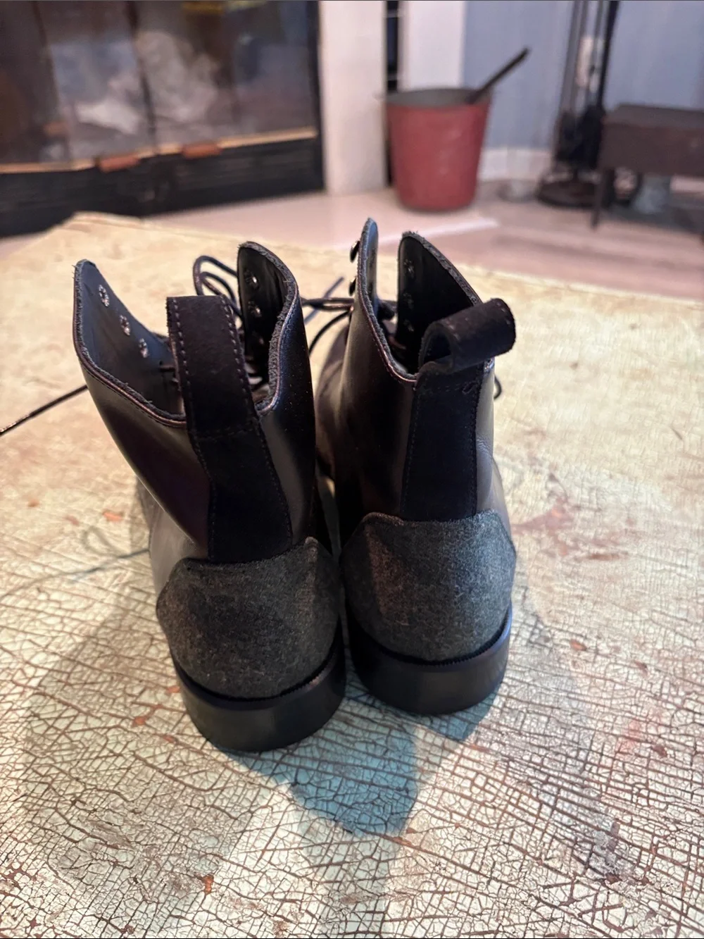 BB Black Leather & Gray Felt Lace-Up Ankle Boots Size 7